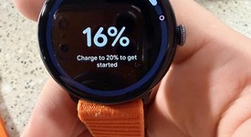 Mint
													Google Pixel Watch 4 - T-Mobile, Moonstone, 45mm, LTE, photo 3 of 7