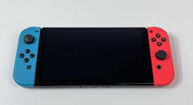 Fair
													Nintendo Switch - OLED - Red & Blue, 64 GB, photo 3 of 8