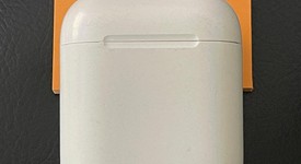 Used
													Apple AirPods 2nd Gen - Lightning Case, photo 2 of 5