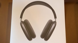 Used
													Apple AirPods Max - Gray, photo 5 of 11