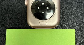 Good
													Apple Watch Series 10 42mm - Rose Gold, A2997 - GPS, Aluminum, photo 2 of 3
