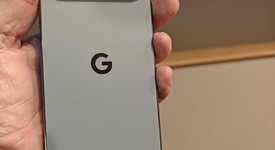 Mint
													Google Pixel 10 Pro XL - Unlocked, Moonstone, 256 GB, GUL82, photo 4 of 9