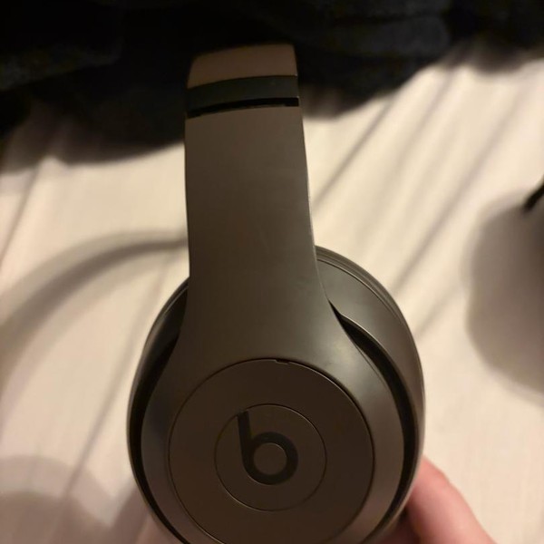 Beats Studio Pro - Brown