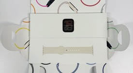 New
													Apple Watch SE 3rd Gen 40mm - Unlocked, Midnight, A3326 - Cellular, photo 4 of 5