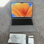 Mint MacBook Pro Late 2023 (M3) - 14 inch - 512 GB, Gray, 8 GB, Apple M3, 10-core GPU
