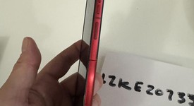 Mint
													Motorola Razr Ultra (2025) - AT&T, PANTONE Rio Red, 512 GB, 16 GB, photo 5 of 9