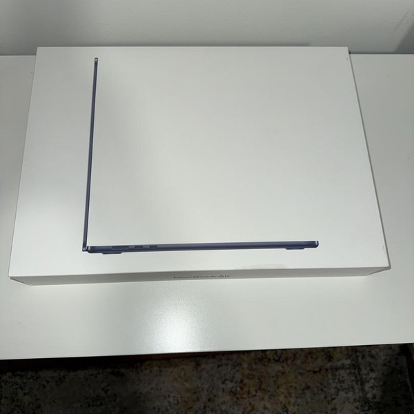 MacBook Air 2026 (M5) - 15 inch - 1 TB, Midnight, 24 GB, Apple M5 10-Core (10-core GPU)