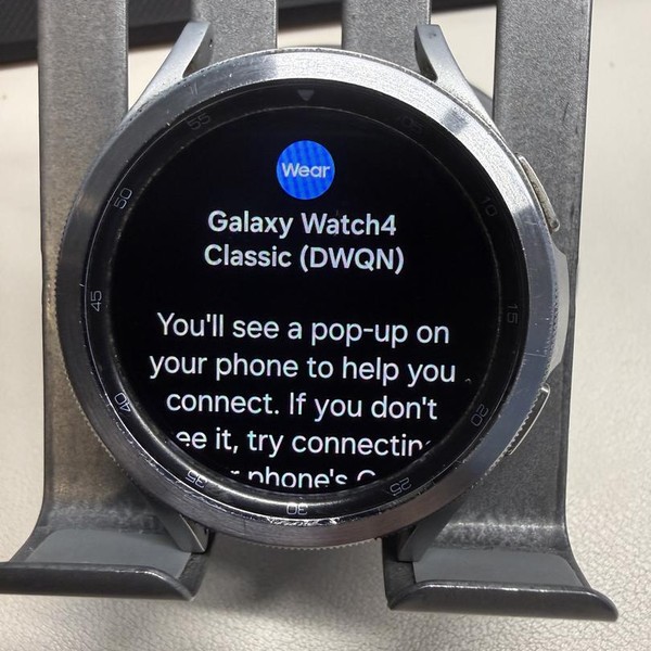 Samsung Galaxy Watch4 Classic - Unlocked, Silver, 46mm