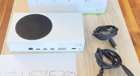 Mint
													Xbox Series S (2020) - White, 512 GB, photo 1 of 6