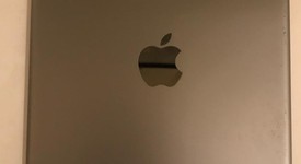Mint
													Apple iPad Air - Unlocked, Gray, 32 GB, photo 5 of 8