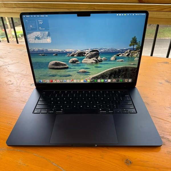 MacBook Air 2024 (M3) - 15 inch - 256 GB, Midnight, 8 GB, Apple M3, 10-core GPU