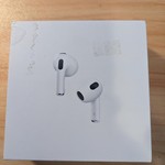 Used Apple AirPods (3rd Gen) - Lightning Case