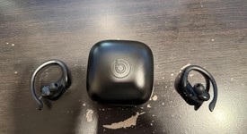 Used
													Beats Powerbeats Pro - Black, photo 1 of 3