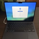 Good MacBook Air 2024 (M3) - 13 inch - 256 GB, Midnight, 8 GB, Apple M3, 8-core GPU