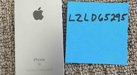 Mint
													Apple iPhone SE 1st Gen 2016 - Unlocked, Grey, 128 GB, A1662, photo 4 of 8