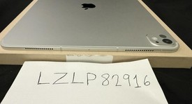 Mint
													Apple iPad Pro 13" (M4) 2024 - Unlocked, Silver, 256 GB, 8 GB, A2926, Standard Glass, photo 3 of 8