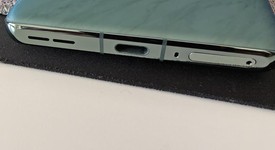 Mint
													OnePlus 12 - Unlocked, Green, 512 GB, 16 GB, CPH2583, photo 2 of 8