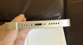 Mint
													Apple iPhone 13 - Unlocked, Starlight, 128 GB, A2482, photo 4 of 20
