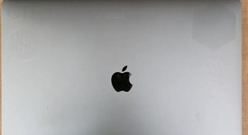 Good
													MacBook Pro 2017 (With Touch Bar) - 15" - I7, Silver, 512 GB, 16 GB, photo 1 of 15