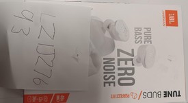 New
													JBL Tune Buds Noise Cancelling - White, photo 3 of 4