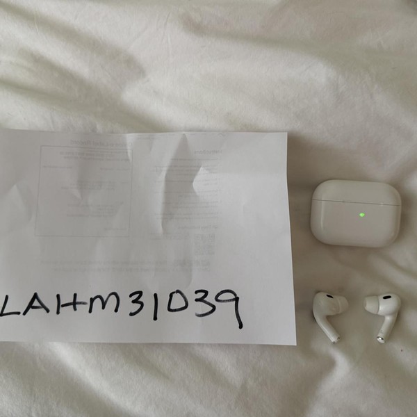 Apple AirPods Pro 2 - USB-C