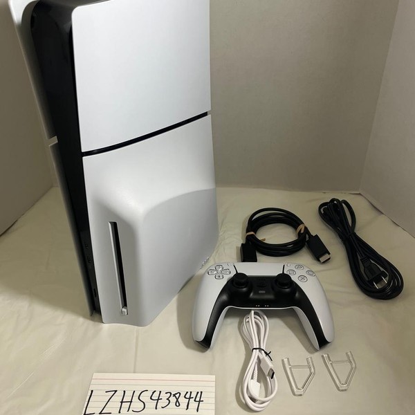 PlayStation 5 Slim Standard Edition (2023) - 1 TB, White