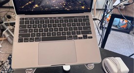 Good
													MacBook Air 2020 - 13" - I5, Silver, 1 TB, 16 GB, photo 1 of 10
