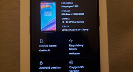 Mint
													OnePlus 5T - Unlocked, Black, 128 GB, 8 GB, photo 2 of 16