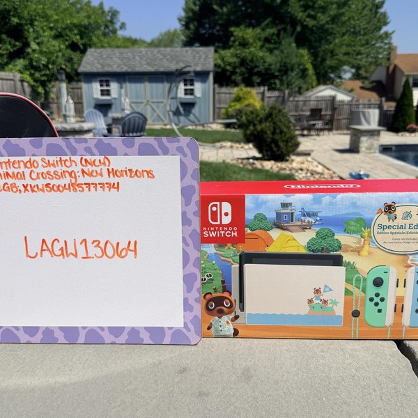 Nintendo Switch - 32 GB, Green & Blue, Animal Crossing: New Horizons
