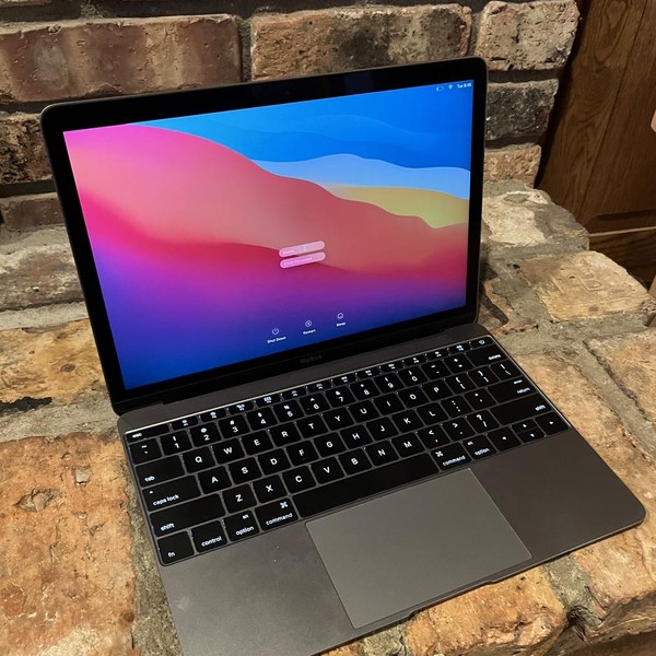 MacBook Retina 2015 - 12 inch - Gray, 256 GB, 8 GB