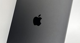 Good
													Apple iPad Pro 11" 2018 - T-Mobile, Gray, 256 GB, A2013, photo 2 of 7