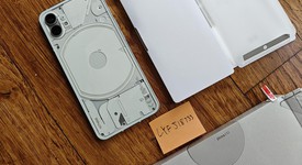 Mint
													Nothing Phone (1) - Unlocked Non-US, White, 256 GB, 12 GB, photo 3 of 10