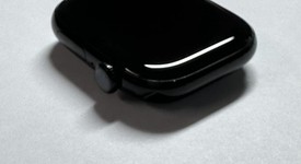 Mint
													Apple Watch Series 11 46mm - Unlocked, Jet Black, A3337 - Cellular, Aluminum, photo 4 of 6