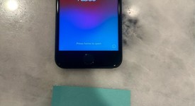 Fair
													Apple iPhone SE 2nd Gen 2020 - Unlocked, Black, 64 GB, A2275, photo 1 of 3