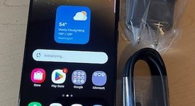 Mint
													Samsung Galaxy S22 - AT&T, Black, 128 GB, 8 GB, SM-S901U, photo 1 of 8