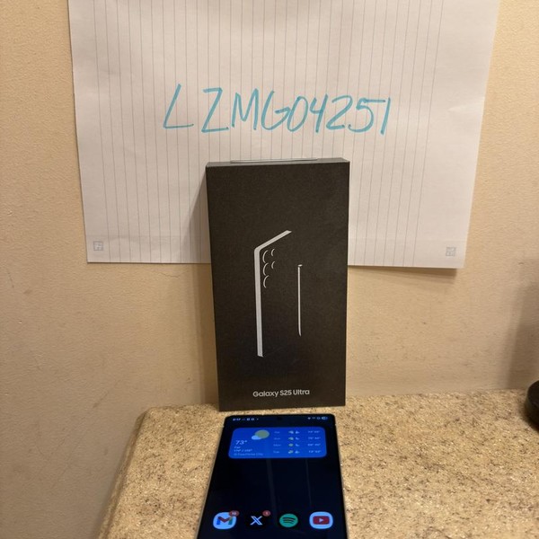 Samsung Galaxy S25 Ultra - Unlocked, 512 GB, Whitesilver, 12 GB, SM-S938U1