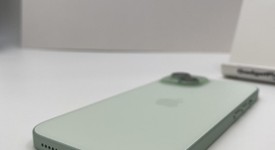 Mint
													Apple iPhone 15 - Unlocked, Green, 128 GB, A2846, photo 4 of 5