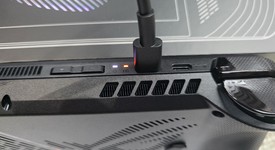 Mint
													Asus ROG Ally X - Z1 Extreme, Black, 1 TB, 24 GB, photo 2 of 9