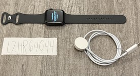 Fair
													Apple Watch Series 5 44mm - Gray, A2093 - GPS, Aluminum, photo 1 of 8