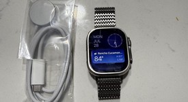 Mint
													Apple Watch Ultra 2 49mm - Unlocked Non-US, Natural, A2987, photo 2 of 8