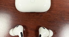 Used
													Apple AirPods Pro 2nd Gen - USB-C, photo 3 of 5