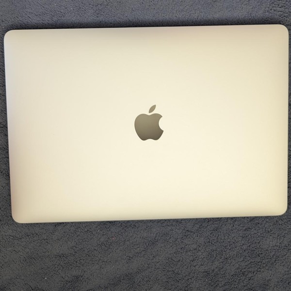 MacBook Pro 2020 - 13 inch - 512 GB, Gray, 8 GB, Apple M1