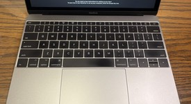 Good
													Macbook Retina 2017 - 12" - I5, Gray, 512 GB, 8 GB, photo 3 of 10