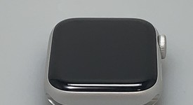 Good
													Apple Watch Series 6 40mm - Unlocked, Silver, A2293 - Cellular, Aluminum, photo 1 of 5