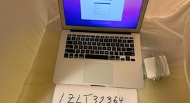 Good
													MacBook Air 2017 - 13" - I5, Silver, 256 GB, 8 GB, photo 5 of 13