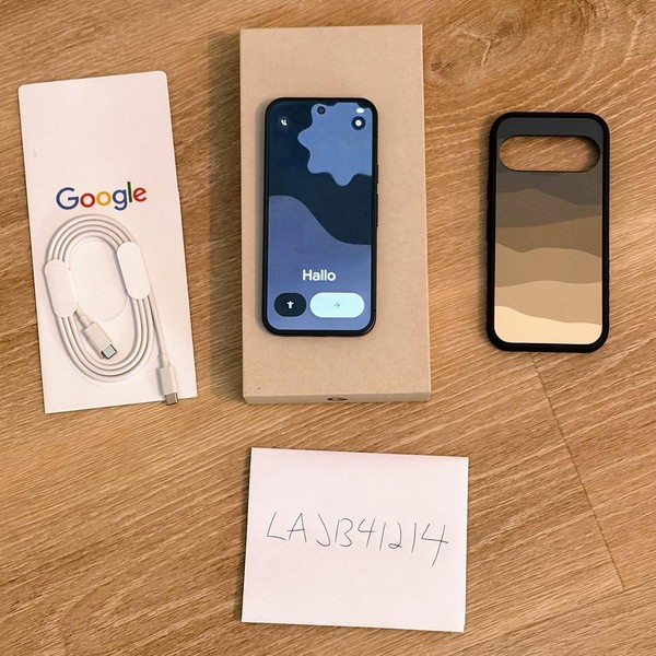 Google Pixel 10 - Mint Mobile, 128 GB, Obsidian, GLBW0