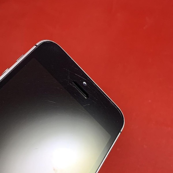 Apple iPhone SE 1st Gen 2016 - Unlocked, 64 GB, Grey, A1662