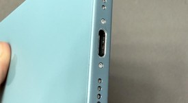 Mint
													Apple iPhone 16 - Unlocked, Teal, 128 GB, A3081, photo 3 of 5