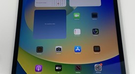 Good
													Apple iPad Pro 12.9" 6th Gen 2022 - Unlocked, Silver, 2 TB, photo 1 of 7