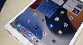 Good
													Apple iPad Pro 12.9" 2nd Gen 2017 - Unlocked, Silver, 256 GB, photo 3 of 8